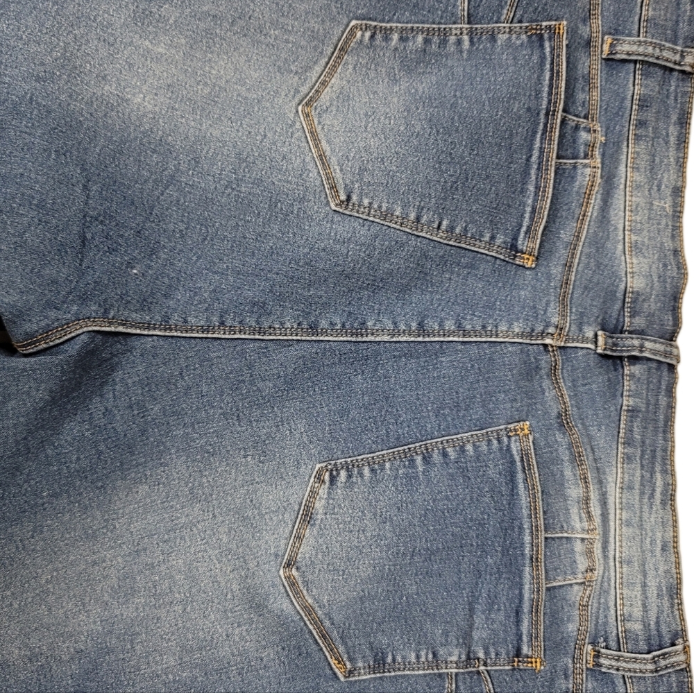 Party Monster Booty Lifter Skinny Jeans - Picture 6 of 9